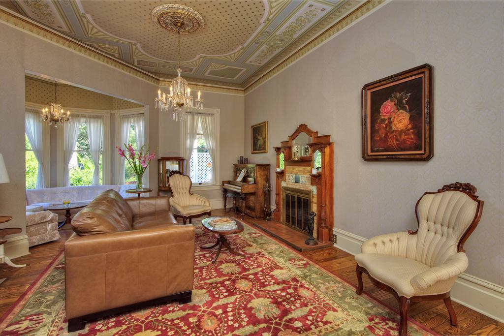 The Pink Mansion Bed & Breakfast Calistoga Exterior foto